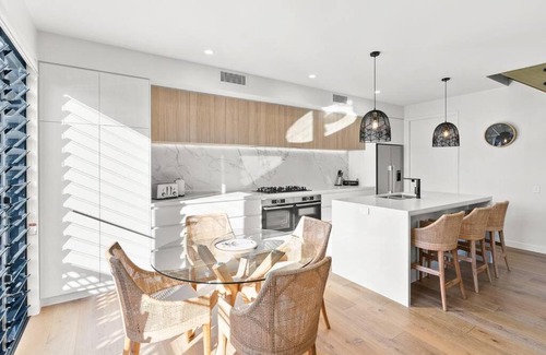 Byron Bay House | Fuller Holidays - Ohana at Byron - 7 Keats Street