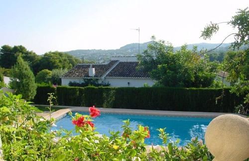 Javea House | Fully detached, single family home with own pool in a large garden