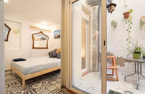 Sant Adria de Besos Apartment | Fully equiped Studio with Patio, 15' from BCN center and 8' walk from the beach