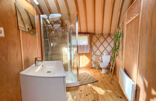 Les Martys House | Fully equipped "Kilimanjaro" ethnic yurt near a large lake.
