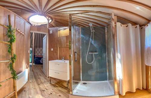 Les Martys House | Fully equipped "Kilimanjaro" ethnic yurt near a large lake.