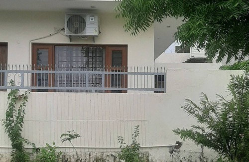 Mohali Villa | Fully Furnished Villa with lawn available for stay & parties/Functions at Mohali