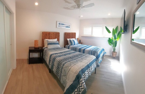 Carpinteria Condo | Fully Remodeled Beach Condo - Steps to the beach!