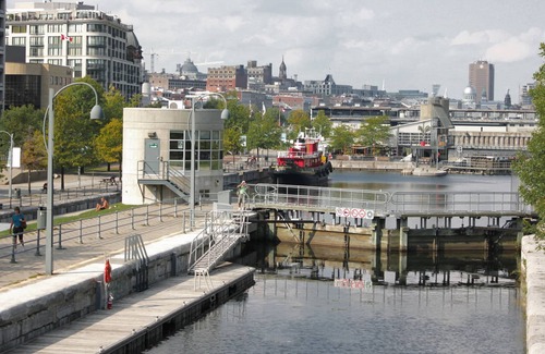 Lachine Apartment | Fully renovated 1 bedroom cozy accomodation Park