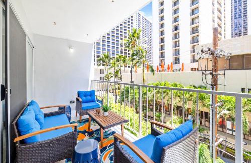 Waikiki Apartment | Fully Renovated 2BR and 2BA Near Waikiki Beach with Parking