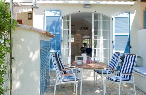Port Grimaud House | Fully renovated air-conditioned cabin close to the beach