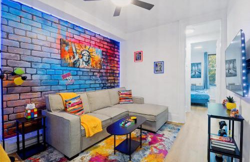 Hoboken Apartment | Fun & Colorful Getaway, 15 Minutes To NYC