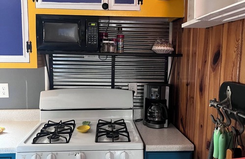 Zimmerman Cabin | Fun lake cabin .WiFi, AC . Kayak,sup boards all the things you need to relax.