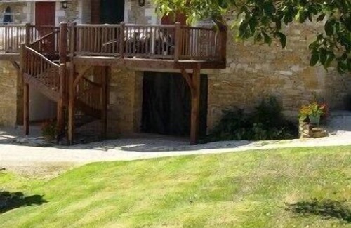 Les Quatre-Routes-du-Lot Cottage | furnished accommodation in the town of Quatre Routes du Lot