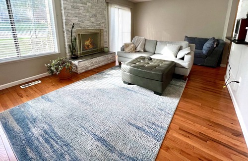 Rochester House | Furnished Townhome Condo in the Heart of Rochester Hills