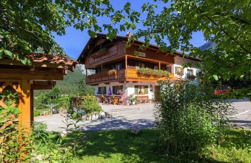 Ramsau bei Berchtesgaden Apartment | Gästehaus Kaltbachhäusl Garni