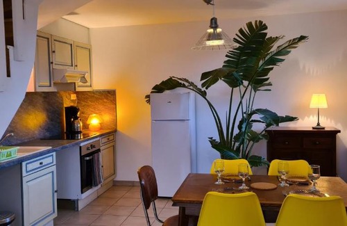 La Baume-de-Transit House | Gîte à la ferme