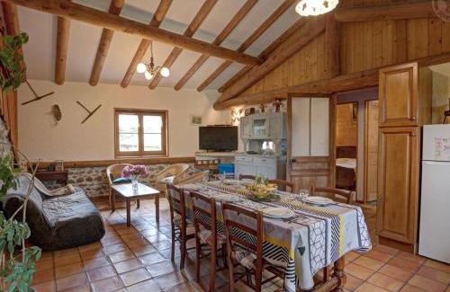 Chalmazel-Jeansagniere House | Gîte Écologique à 10 min des Pistes avec Wi-Fi et Environnement Calme - FR-1-496-98
