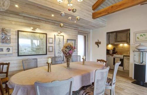 Champoly House | Gîte écologique avec terrasse privative et vtt gratuits - FR-1-496-258