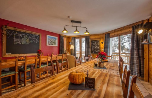 Abries House | Gîte Ancolie Bleue