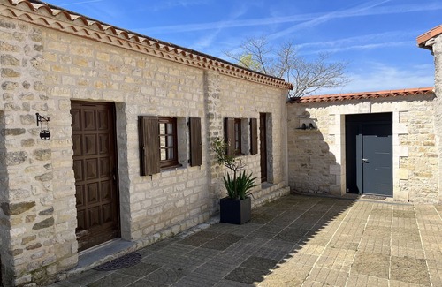 Champniers House | Gîte aux Portes D'angoulême