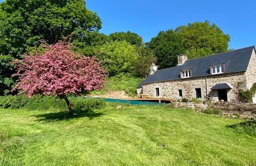 Prat House | Gîte Avec Piscine à la Campagne. Animaux Acceptés