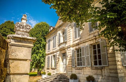 Mailly-le-Chateau Villa | Gîte Château du Colombier - Piscine chauffée
