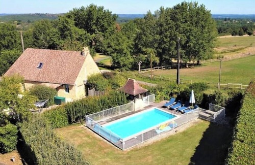 Molieres Cottage | Gîte de Caractère Avec Piscine à Molières