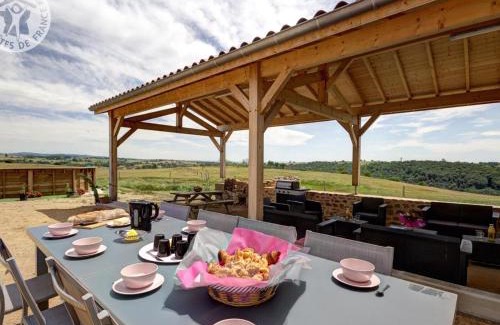 Pinay House | Gîte de charme avec spa, sauna et animaux admis - FR-1-496-274