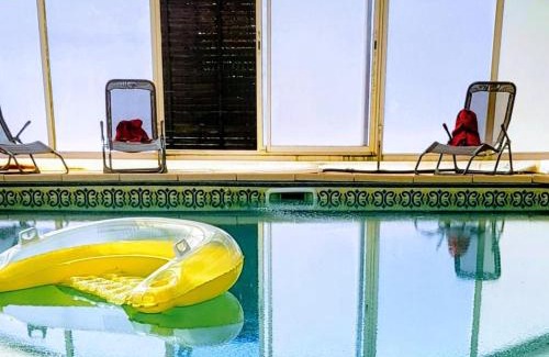 Le Theil House | Gîte De Fontariol avec Piscine Couverte en Auvergne - FR-1-489-590