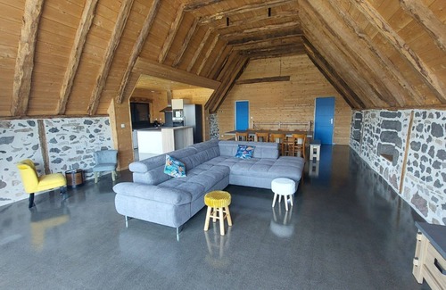 Paulhenc House | Gîte de Groupe 12 Personne