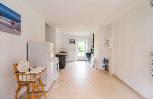 Ploumilliau House | Gîte de Kerduraison - Maison avec grand jardin