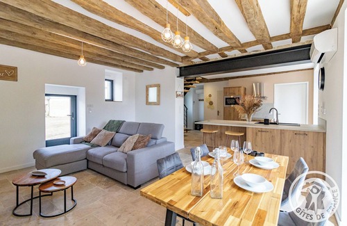 Neuille House | Gîte de la chouette - 4 people - Domaine de la Forgetterie