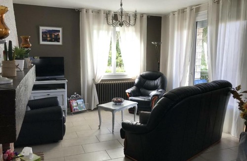 Dhuizon House | Gîte Dhuizon, 4 pièces, 6 personnes - FR-1-491-204