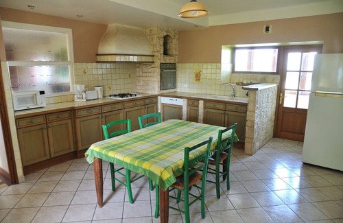 Saint Didier de la Tour Cottage | Gîte du Verger - La Serve de Veyssin, au Bord de L'étang