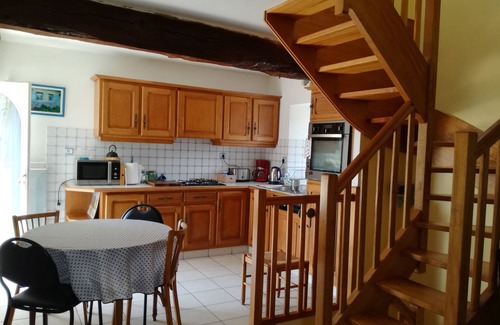 Ploumilliau Cottage | Gîte en Pierre Bretonne Près de la Côte de Granit Rose et sa Petite Ferme