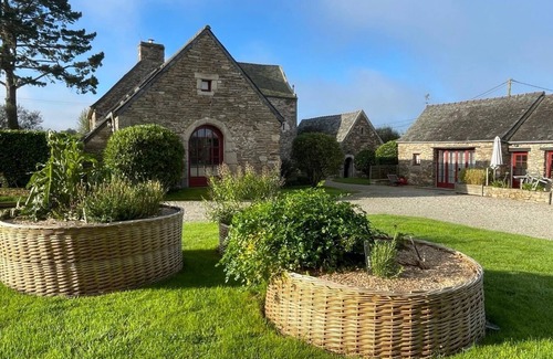 Plougonven House | Gîte for 2 people in Baie de Morlaix, Finistère, Brittany.