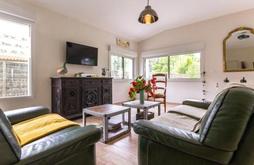 Saint-Philbert-de-Grand-Lieu House | Gîte paisible avec grand jardin près du lac, ping-pong, vélo, climatisation, proche de Nantes et plages - FR-1-306-1056