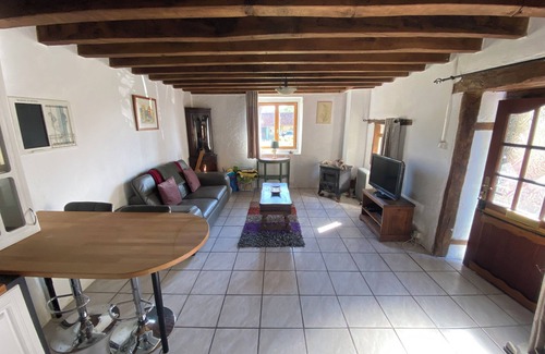 Linard House | Gîte in Creuse - North Guéretn(10 mn from Indre)