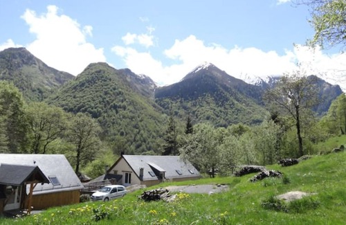 Estaing House | Gîte Khéops, Accès Pmr, Estaing, Htes Pyrénées