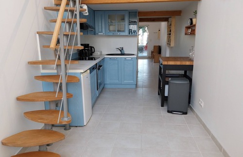 Caux House | Gîte La Parenthèse In a quiet Languedoc village, 8 minutes from Pézenas