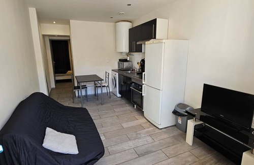 Centre Ville d'Ales Apartment | Gîte la Tour in downtown Alès