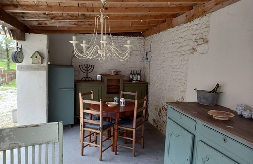 Le Vieux-Cerier House | Gîte Les fauvettes, 2 persons, quiet location