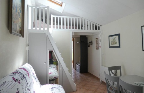 Crecy-en-Brie House | Gîte Les Iris