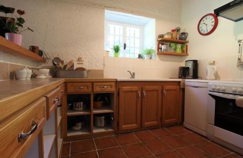 Le Chambon-sur-Lignon House | Gîte Nature au Chambon-sur-Lignon: Terrasse, Wifi, Proche Activités et Commerces - FR-1-582-137