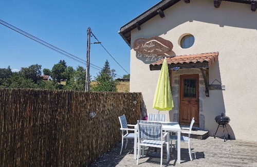 Viscomtat House | Gîte near Thiers - le Chepti 5 people in Viscomtat