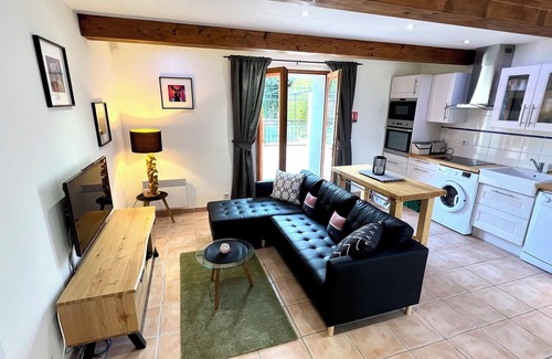 Marseillette Apartment | Gîte Ponpon - Les Petites Ecuries, on the Canal du Midi