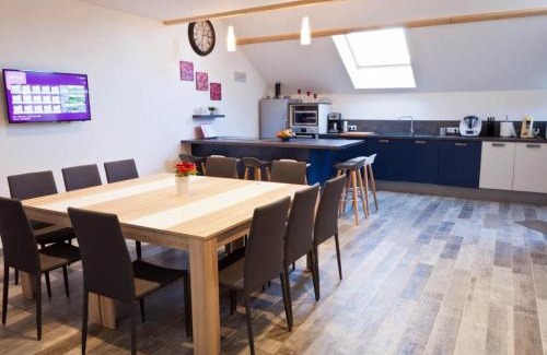 Le Cercueil House | Gîte rénové familial avec cheminée et animaux acceptés - FR-1-497-92