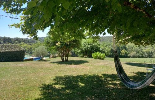 Sauveterre-la-Lemance House | Gîtes de Charme Lalaurie