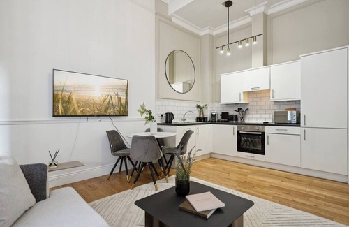 City Centre Glasgow Apartment | (G4) Luxurious 2 Bed Blythswood Flat