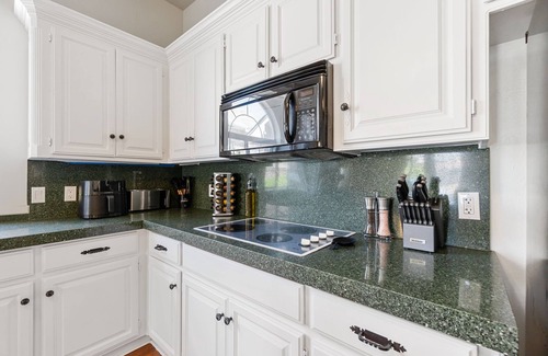 Remington Villa | GAILLARDIA COUNTRY CLUB⛳THREE KING BEDS🛏️HEATED POOL🏊HOT TUB♨️POOL TABLE🎱