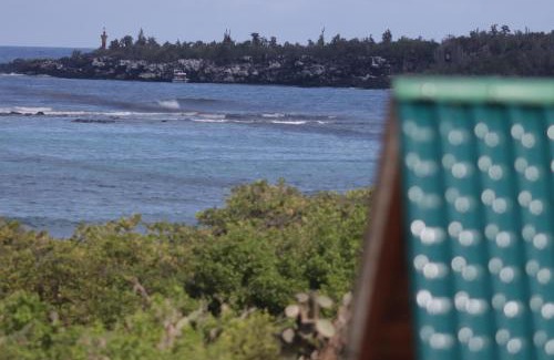 Bahia de la Academia House | Galapagos Chalet-Buda Chalet