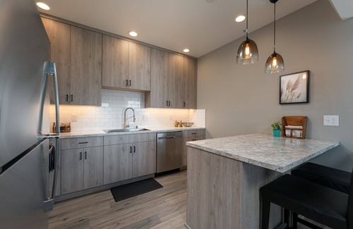 Carrolls Cabin | Gallery of Picture Windows, River & Garden Views, Living landscapes :Kalama Oaks
