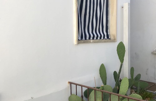 Gallipoli Historic Center Apartment | Gallipoli, sleeps 4, walking beach, sea view terrace.