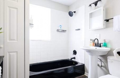 North Lawndale Apartment | Game House + Patio and Parking